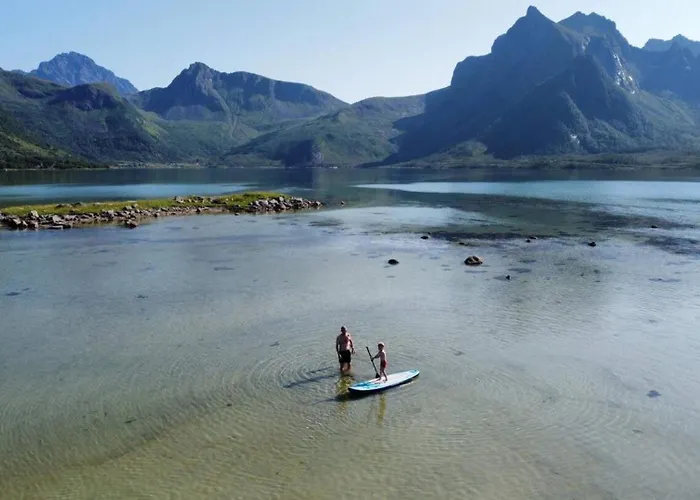 Flott Hytte I Morfjorden, Laupstad