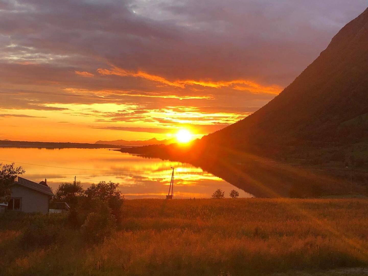 Flott I Morfjorden, Feriehus